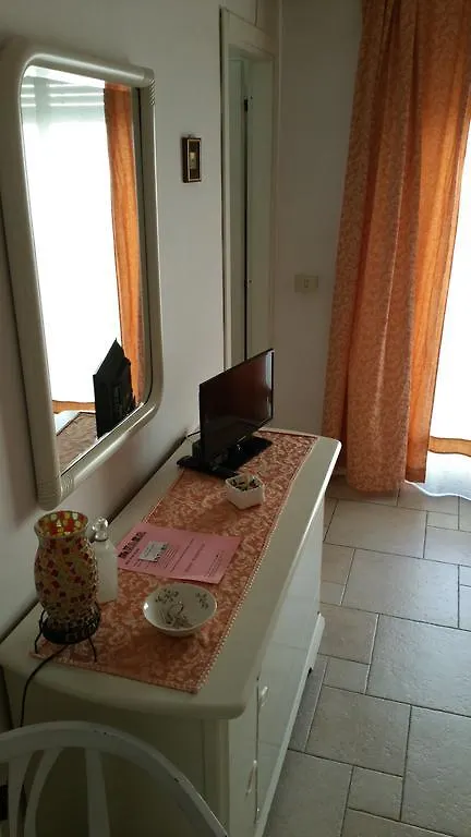 Bella Roma Domus Bed & Breakfast  Rome