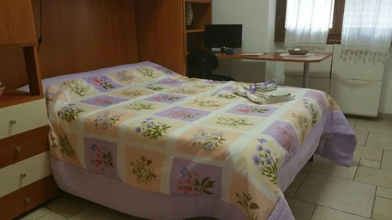 Bella Roma Domus Bed & Breakfast