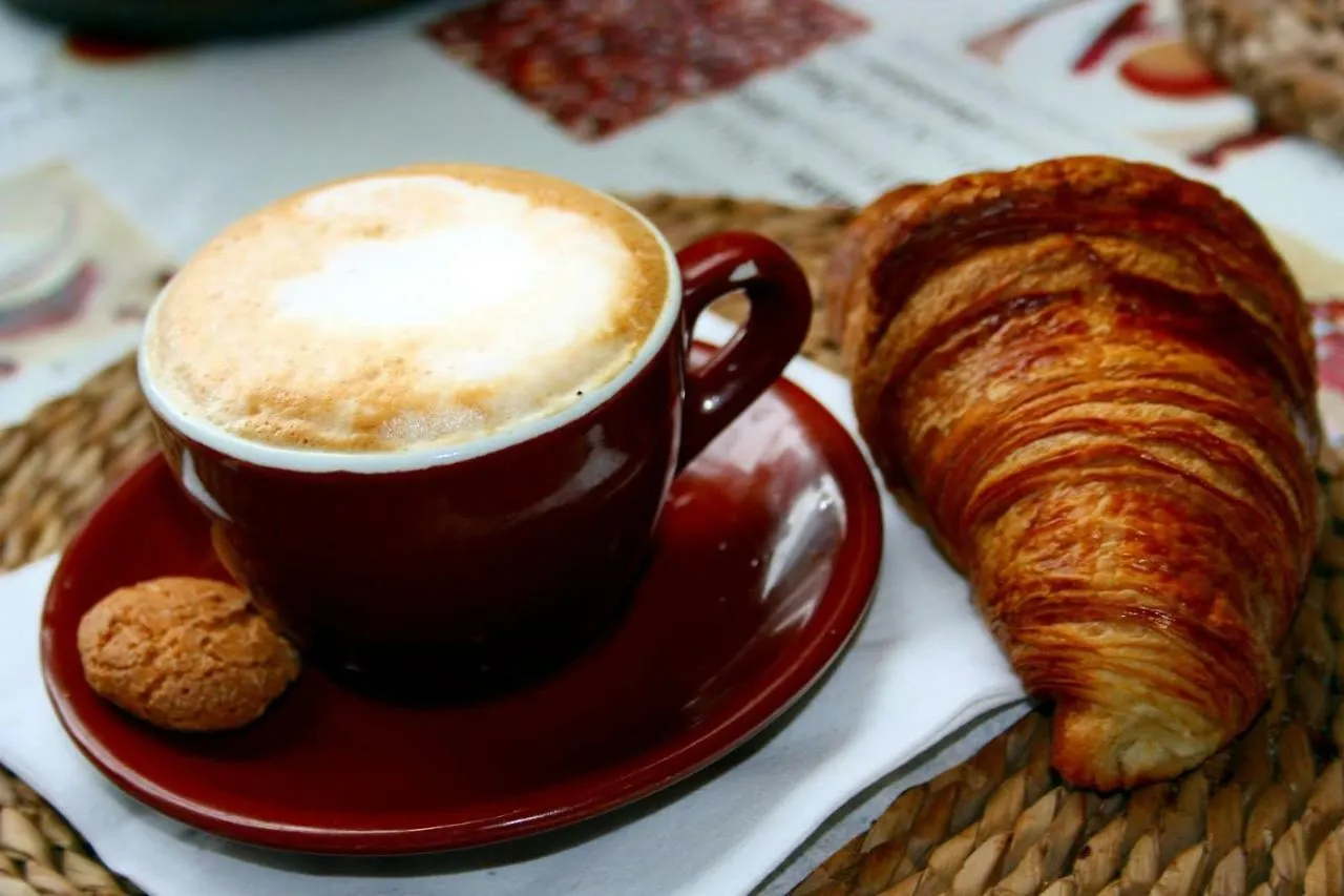 Bella Roma Domus Bed & Breakfast Rome